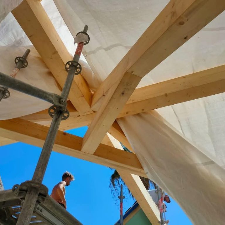 Réalisation d’une charpente Bois par l’artisan Couvreur RF Toiture Marseille